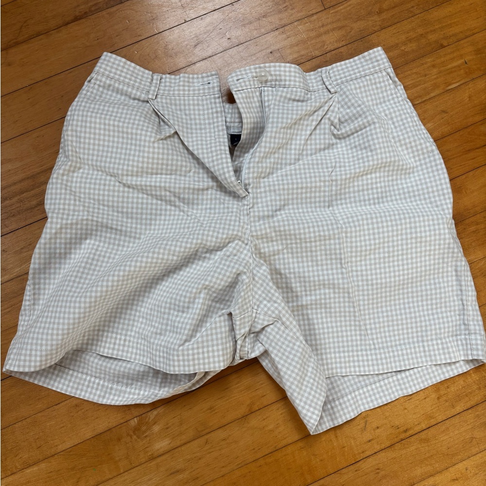 VINTAGE Woman’s Liz Claiborne Checkered Shorts - Cream and Yellow